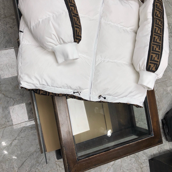 ハイクオリティダウンジャケット内部構造